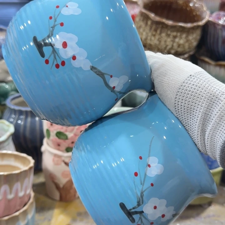 凑9块包邮，有孔，陶瓷花盆