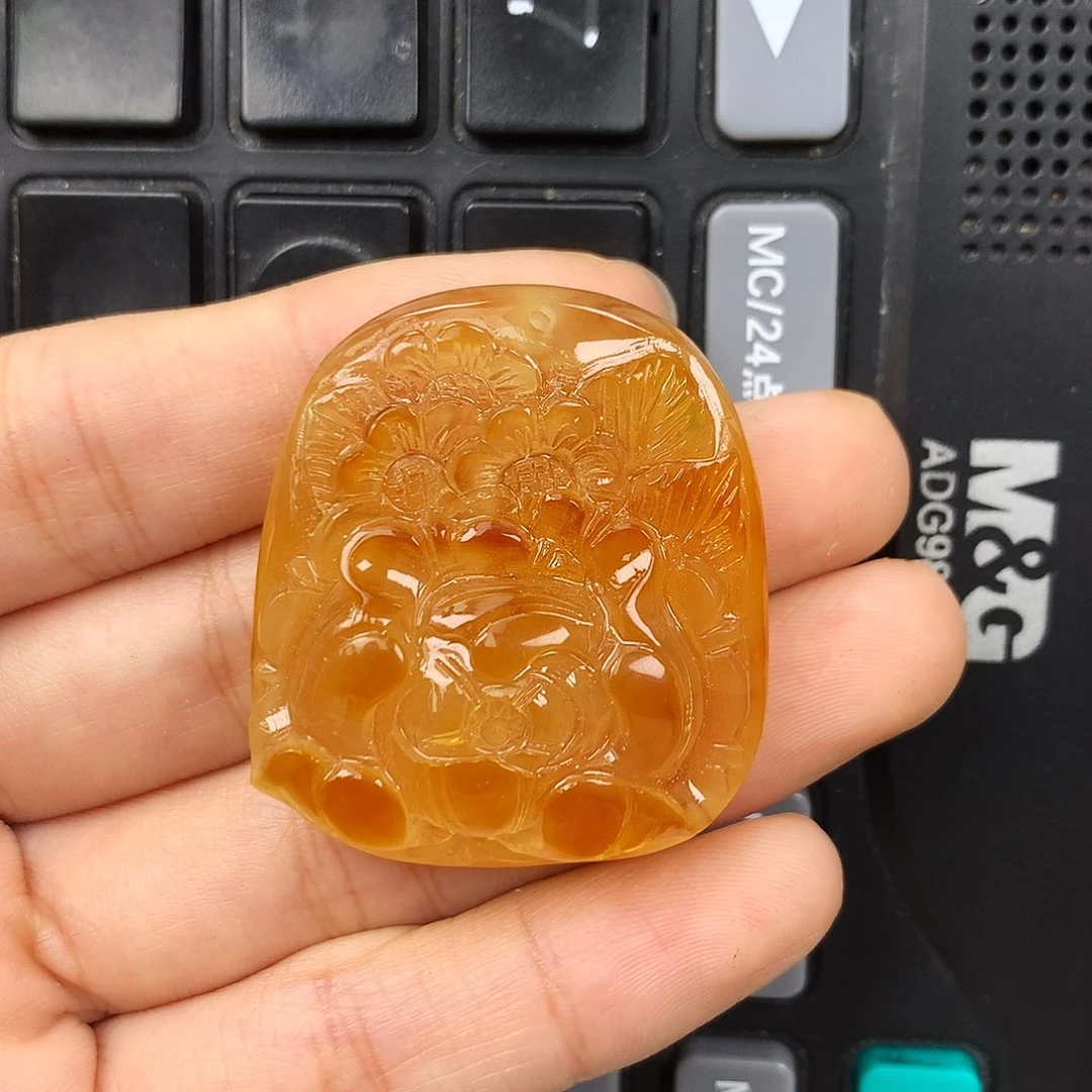 琥珀未镶嵌珠宝奇石