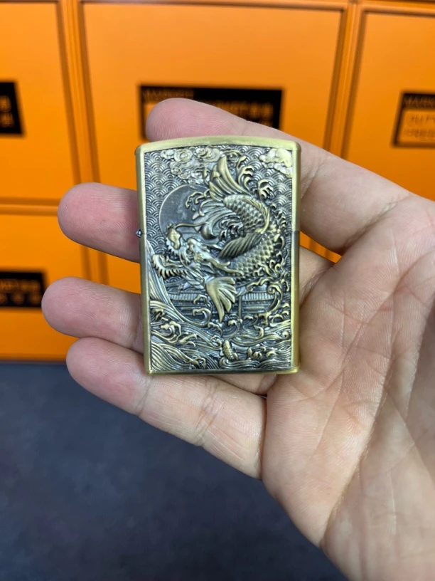 古铜鱼化龙打火机（需自行配油）