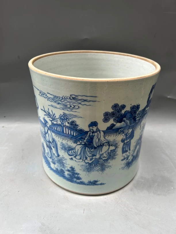 青花瓷山水大笔筒