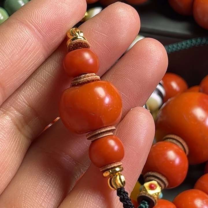 颈饰琉璃j****)琉璃…………