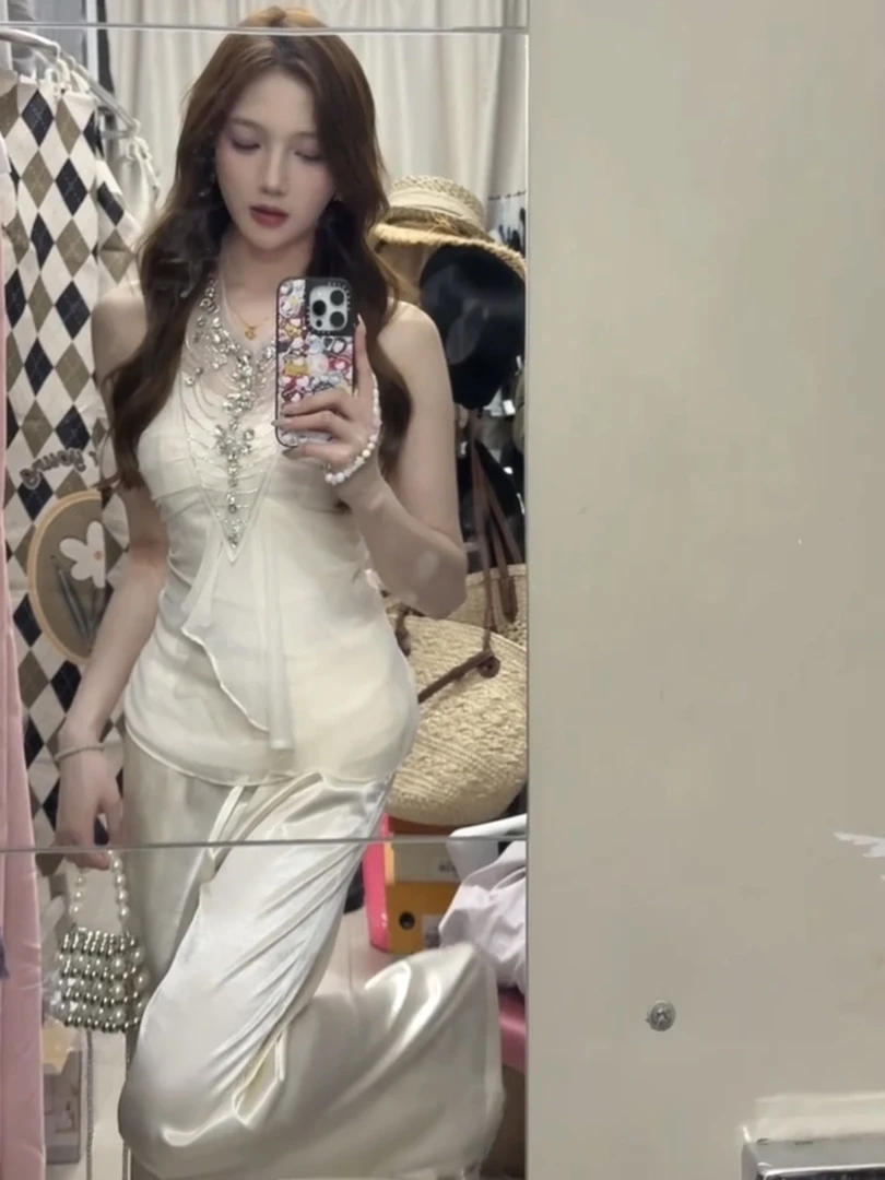 法式名媛千金感轻奢高级感镶钻挂脖上衣半身裙气质两件套装裙新款