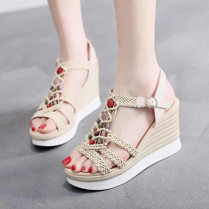 民族风坡跟凉鞋女2025夏新款厚底旅游凉鞋增高波西米亚高跟鞋百搭