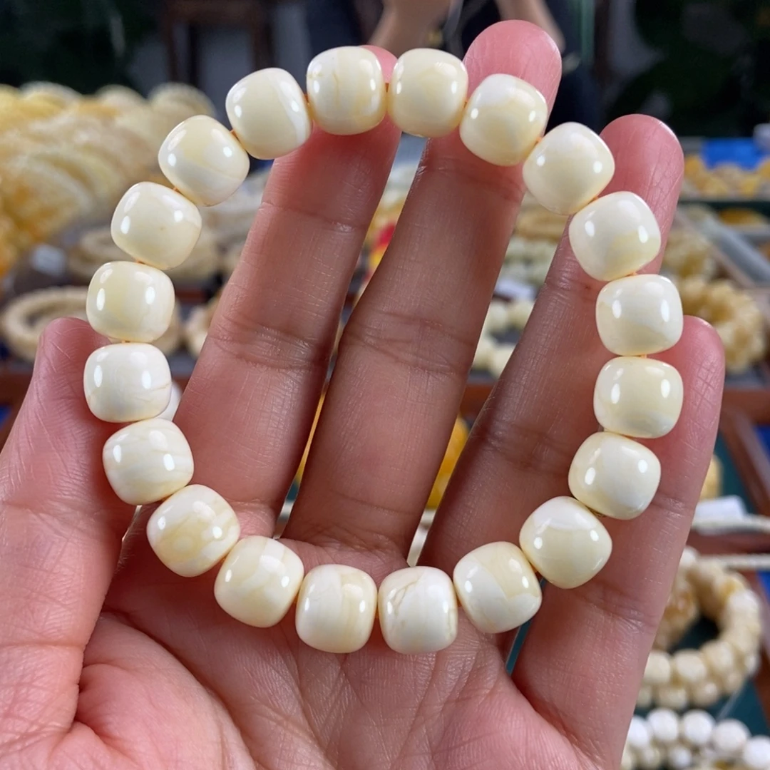 琥珀未镶嵌珠宝奇石11同料白蜡老型16.31