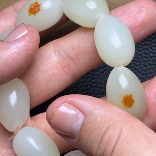 和田玉未镶嵌珠宝奇石