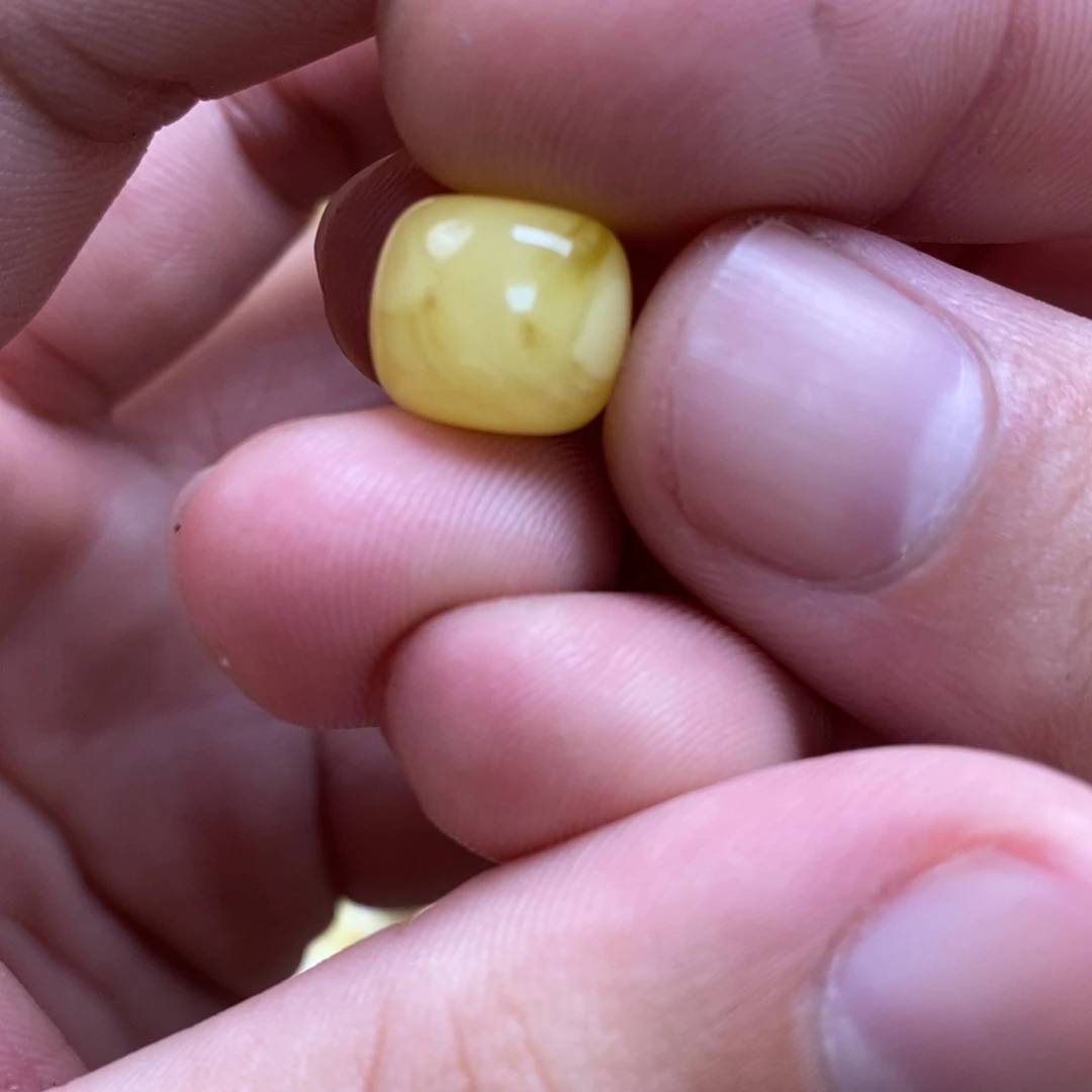 球****裸石蜜蜡未镶嵌配饰