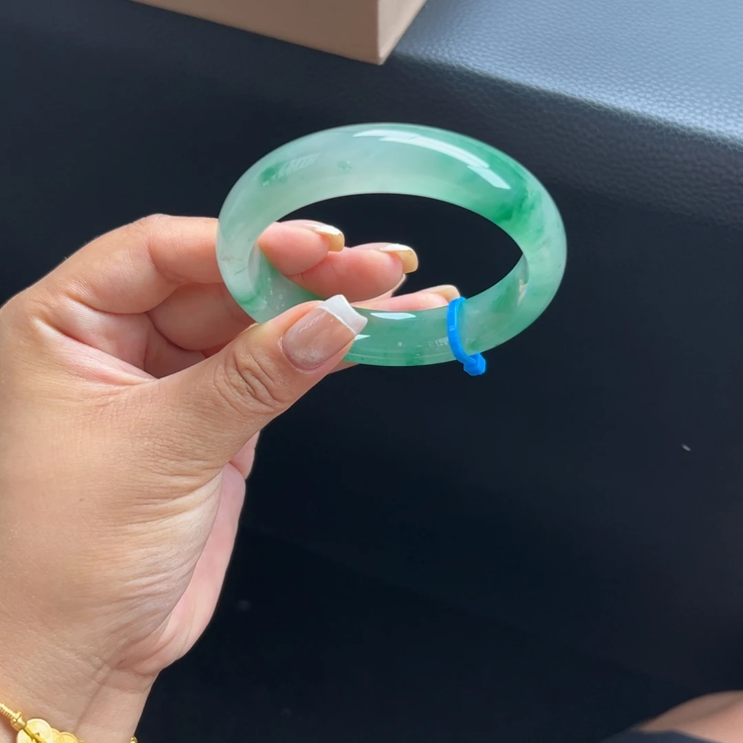 未镶嵌手镯石英质玉非洲翠5758