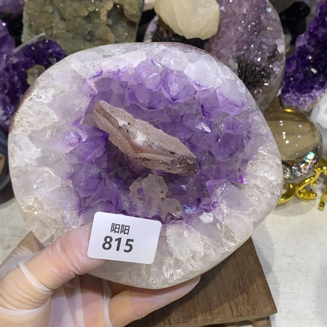 未镶嵌大型摆件（非配饰）紫晶方解石