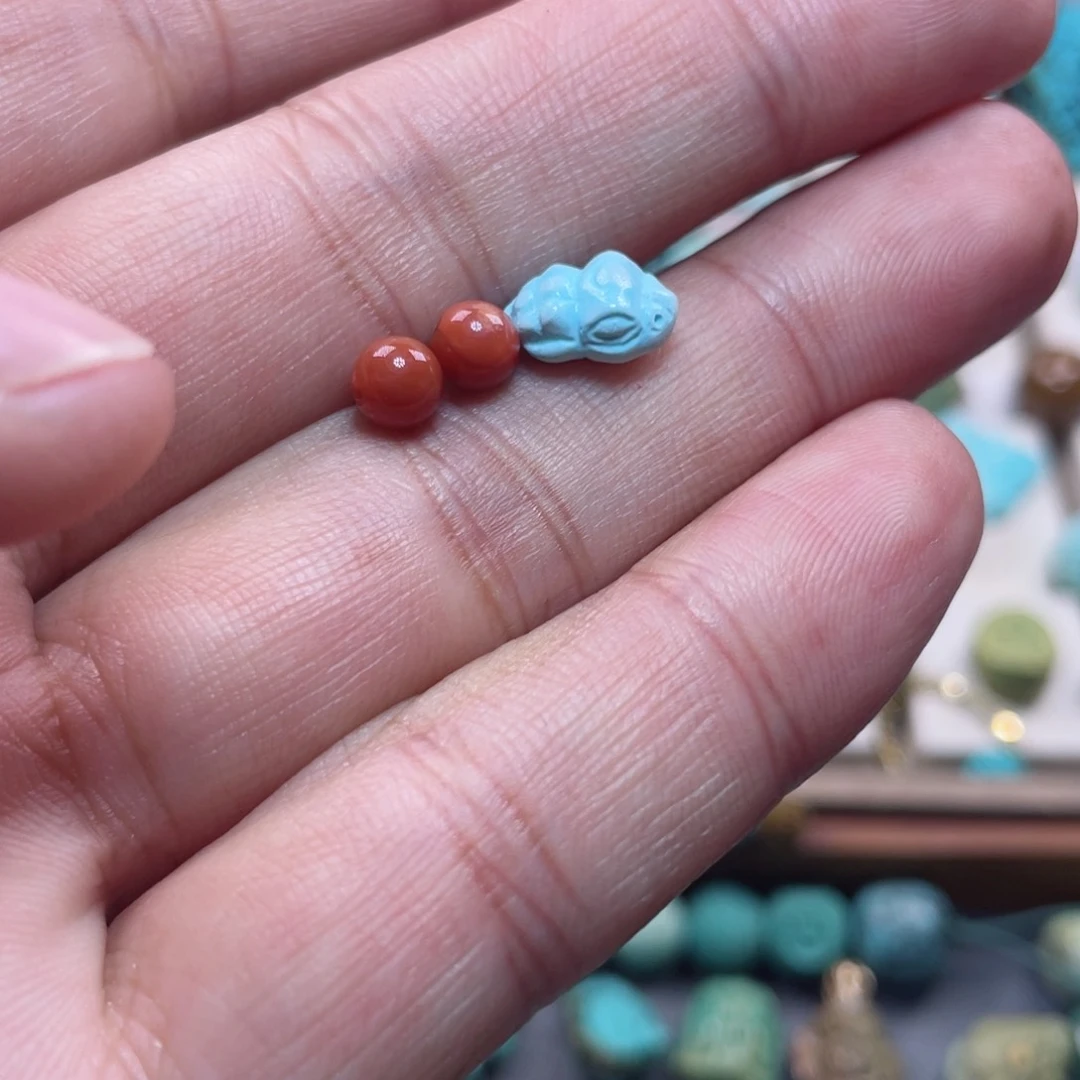 南红玛瑙配饰未镶嵌