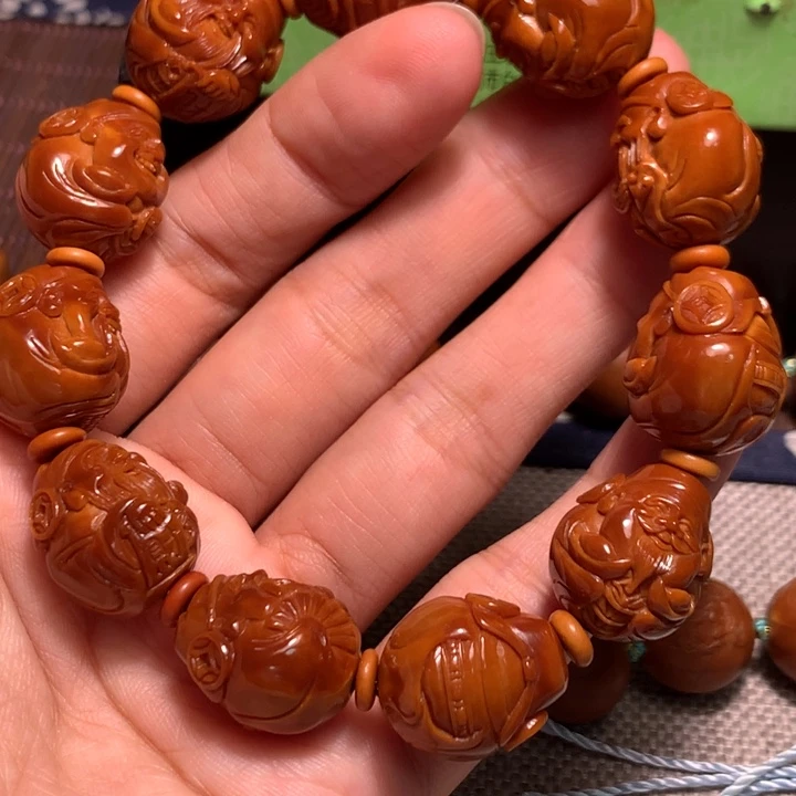 橄榄核吊坠十小财神