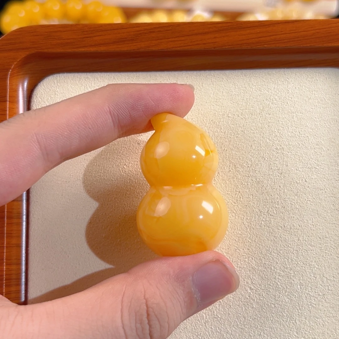 裸石琥珀未镶嵌奶橘满蜡葫芦 18g