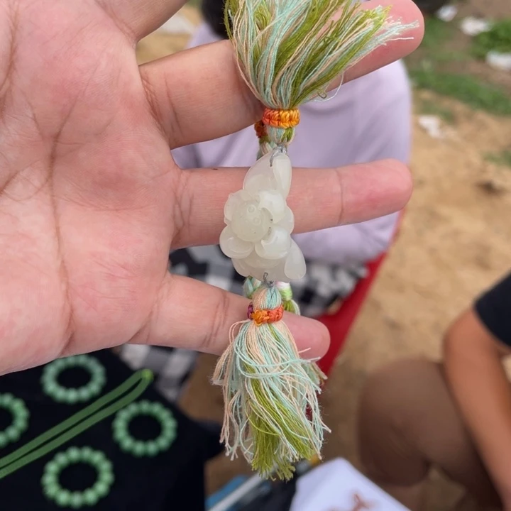 和田玉（糖玉）未镶嵌笔搁