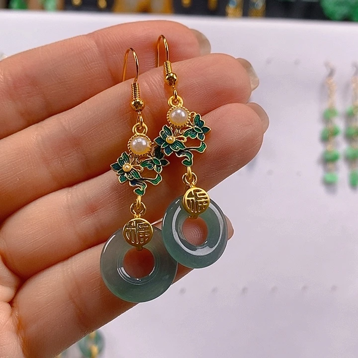 奥****翡翠未镶嵌耳饰翡翠