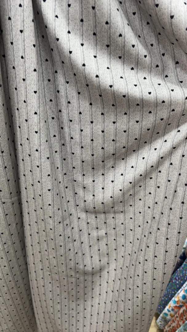 精梳棉棉绸！条纹爱心灰色数码花1.45幅宽