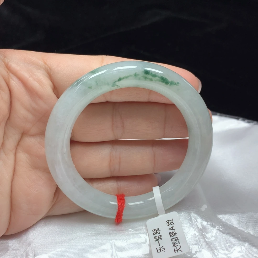 翡翠手镯（圆镯）未镶嵌52