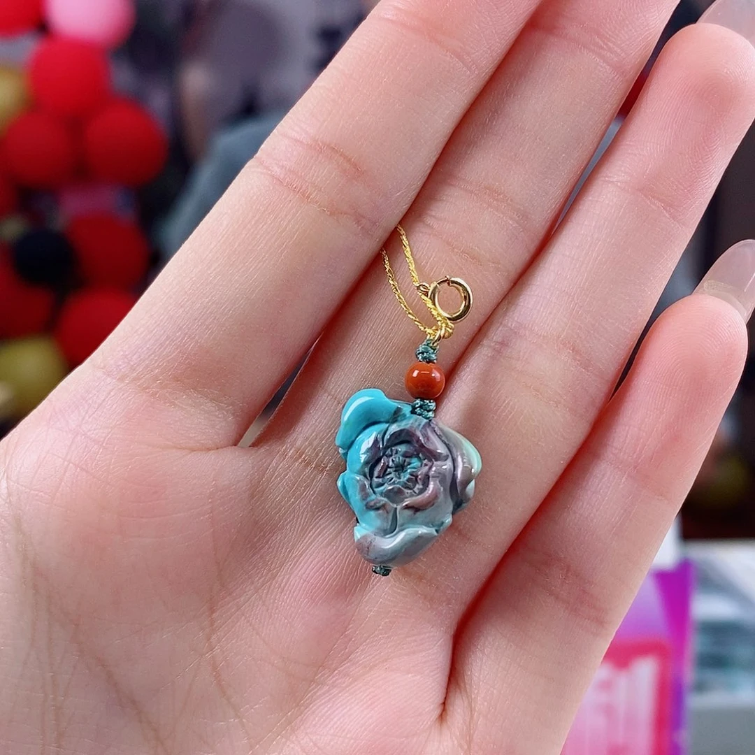 昨***辰绿松石未镶嵌珠宝奇石