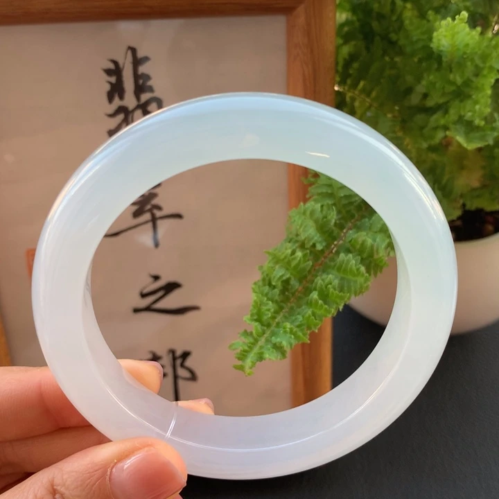 翡翠手镯未镶嵌翡翠手镯59