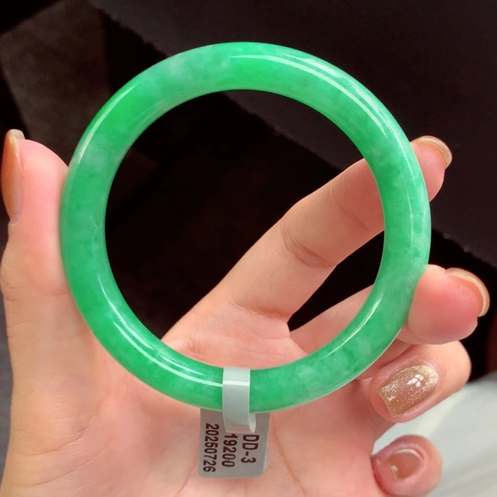 未镶嵌手镯翡翠翡翠