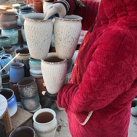 口13高20瑕疵盆子。