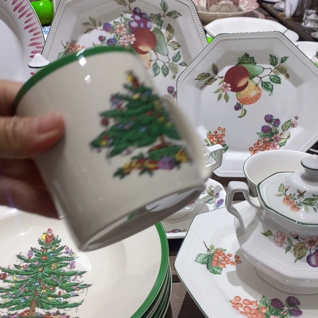 用***9瓷微瑕圣诞树马克杯