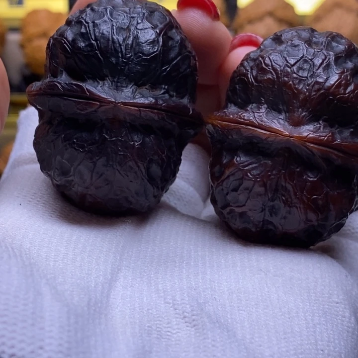 文玩核桃把件罗汉地闷44尺