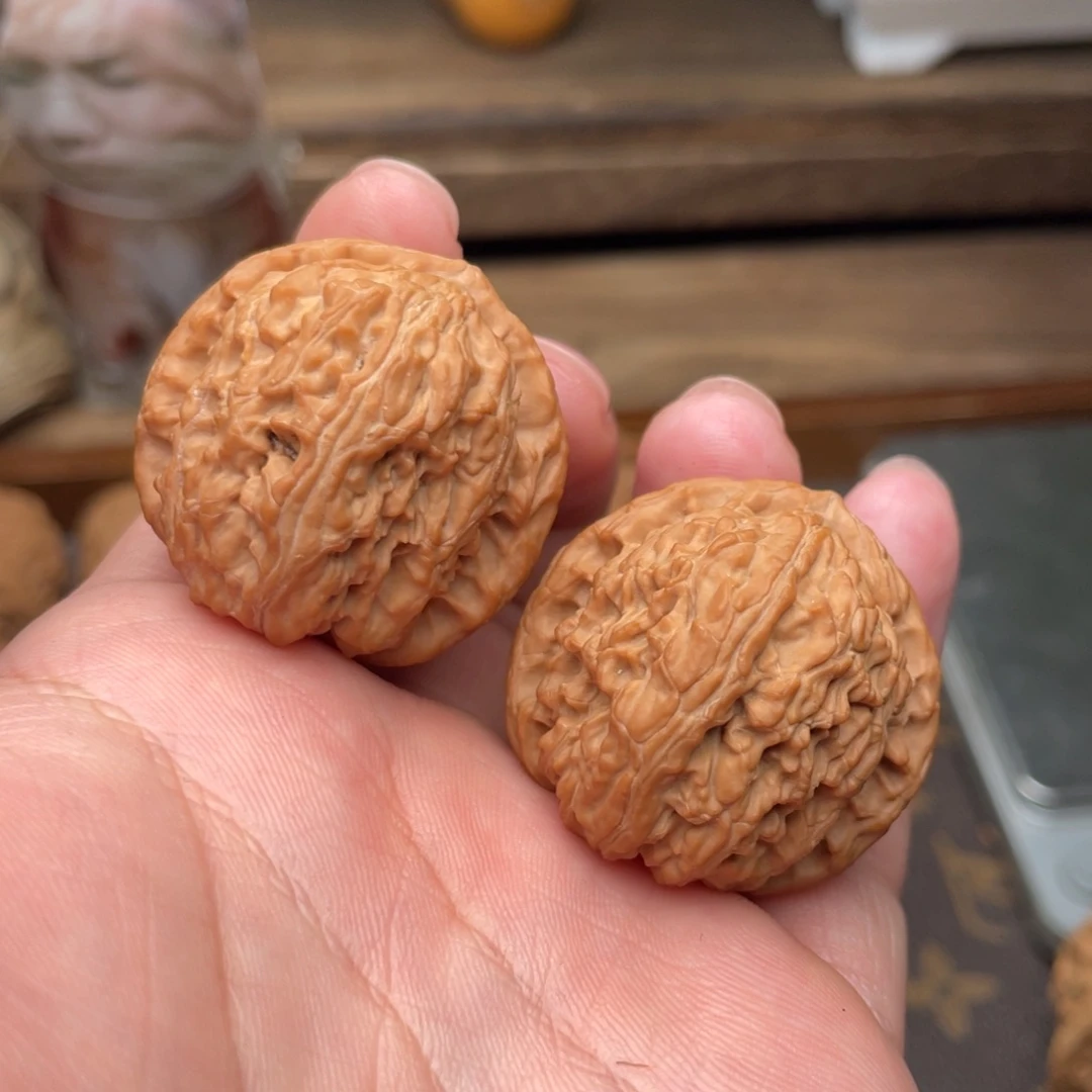 文玩核桃把件G15号33白狮子