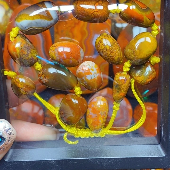 ****月未镶嵌玛瑙玛瑙/玉髓