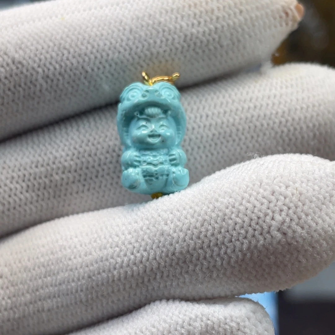 绿松石未镶嵌挂件