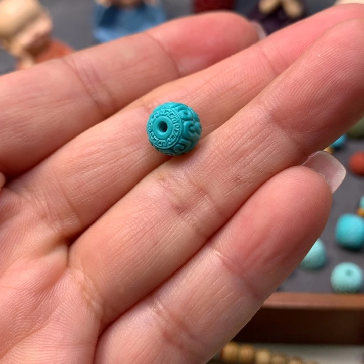 绿松石颈饰未镶嵌