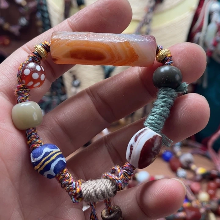 玛瑙/玉髓颈饰未镶嵌