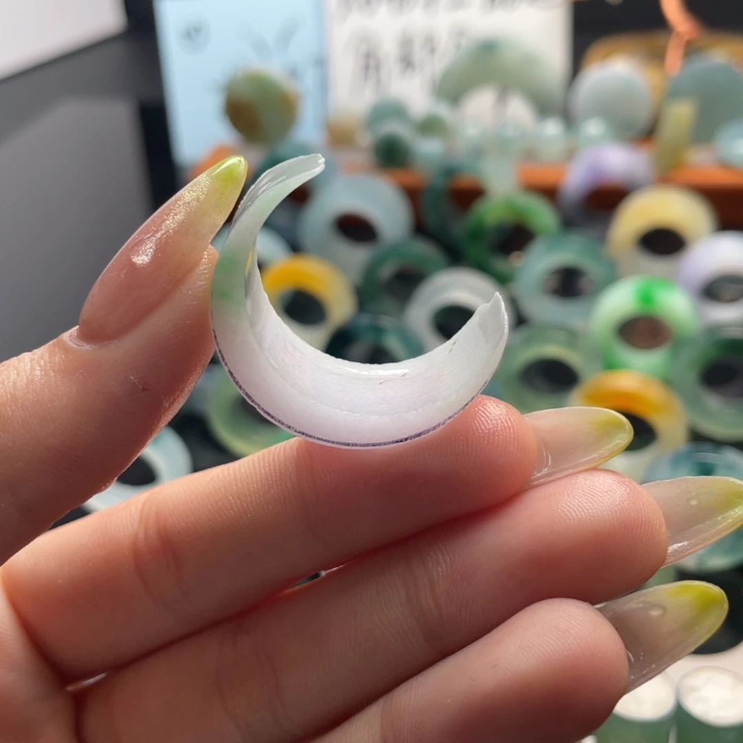 定制翡翠未镶嵌戒指