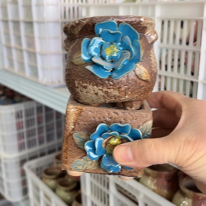 红陶麦饭石材质，非完美，介意慎拍。