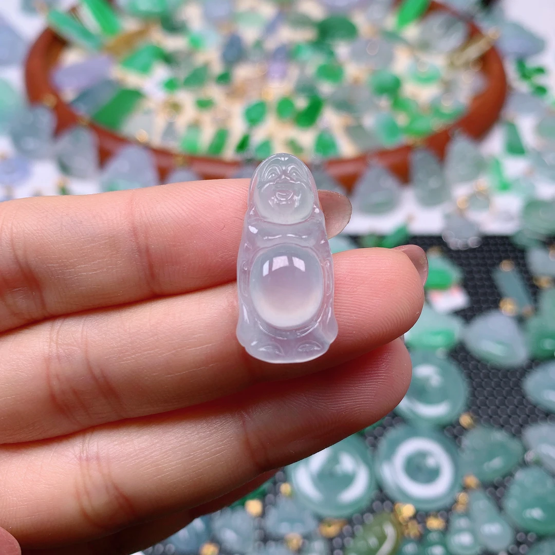 缅甸天然A货翡翠，冰种站佛 编号267/122尺寸 27.7-13-5.7