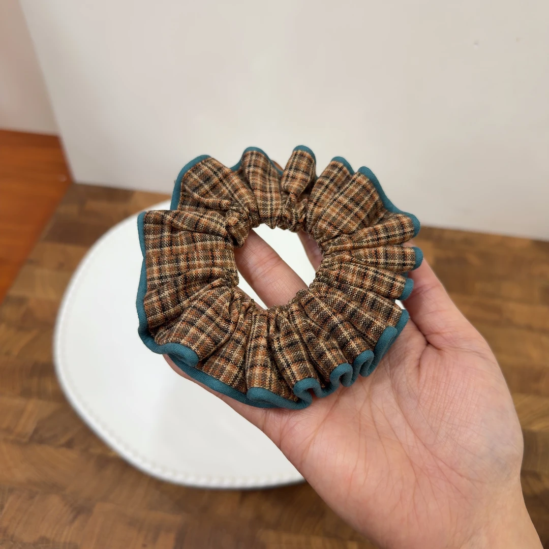 韩系发饰头饰气质百搭咖色格纹发圈女ins风秋冬温柔气质小肠发圈
