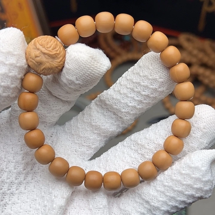 猴头核桃手串牛*粉，8.8哑光老型