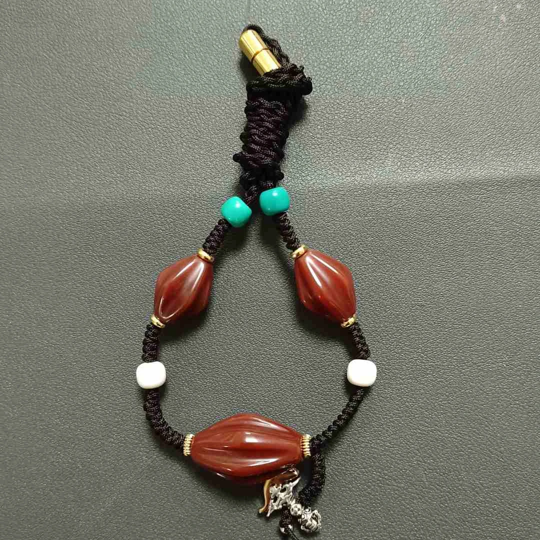 【玛瑙】 高油橄榄型玛瑙  多宝 脖挂 BJ-KC7889