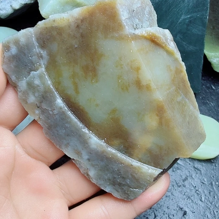 未镶嵌和田玉（糖玉）珠宝奇石