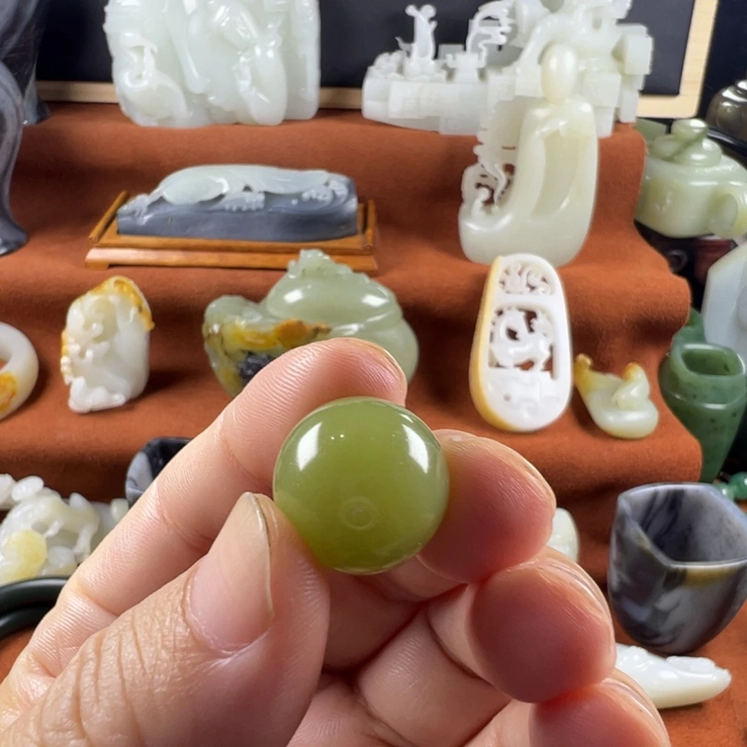 和田玉（黄玉）未镶嵌颈饰