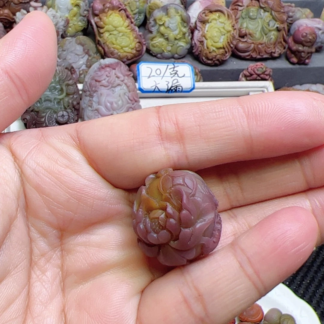 苗***妞玛瑙/玉髓未镶嵌定制