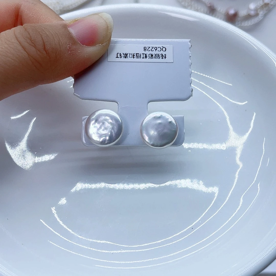 银S925镶嵌耳饰淡水珍珠