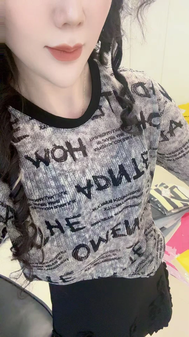 欧洲站乌衣轩夏季新款圆领套头柔软弹性短袖女