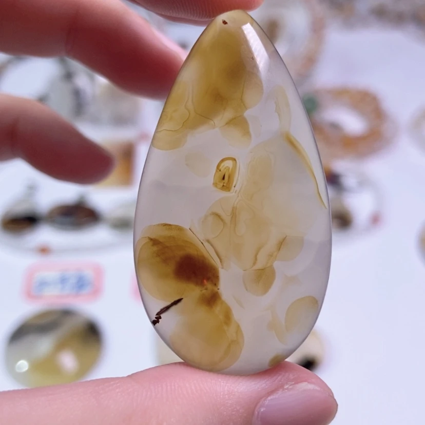 【闪购商品】玛瑙/玉髓颈饰合金