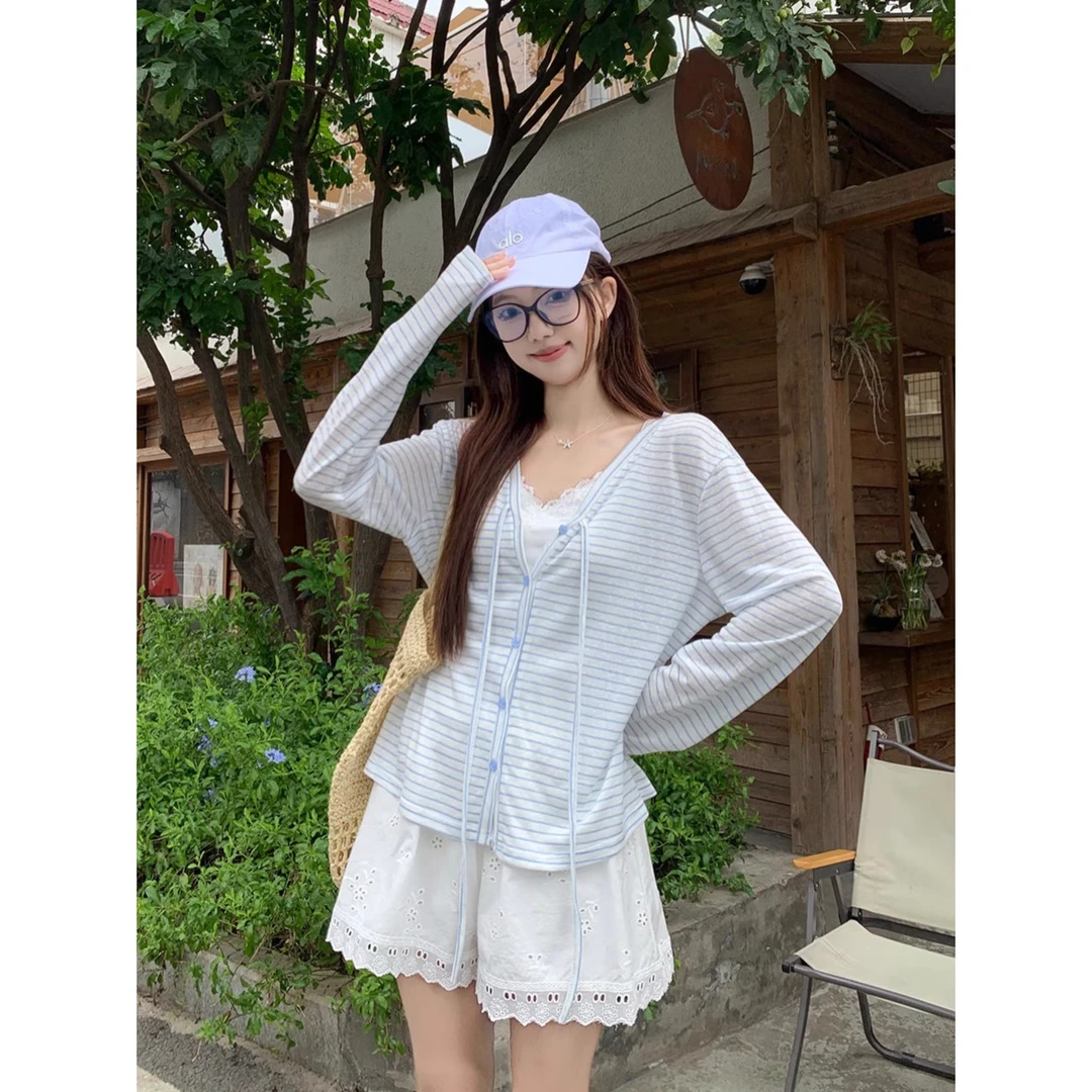 2025时尚设计感百搭超好看蓝色纯欲甜美风薄款条纹长袖开衫女夏季