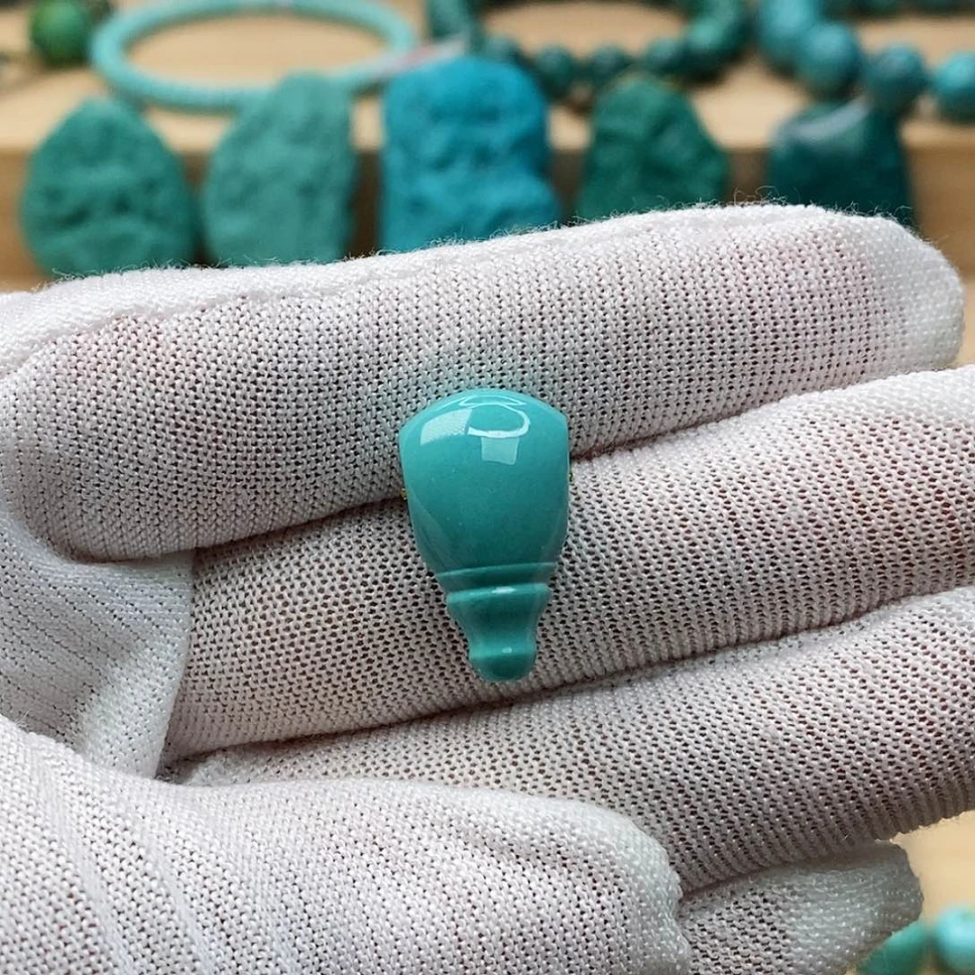 未镶嵌绿松石珠宝奇石