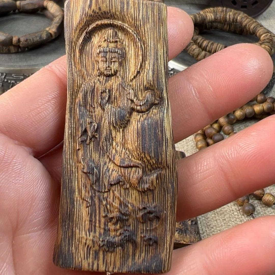 沉香吊坠奇楠吊坠