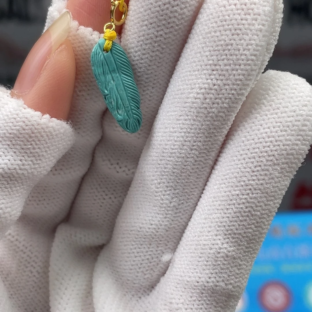 绿松石未镶嵌挂件