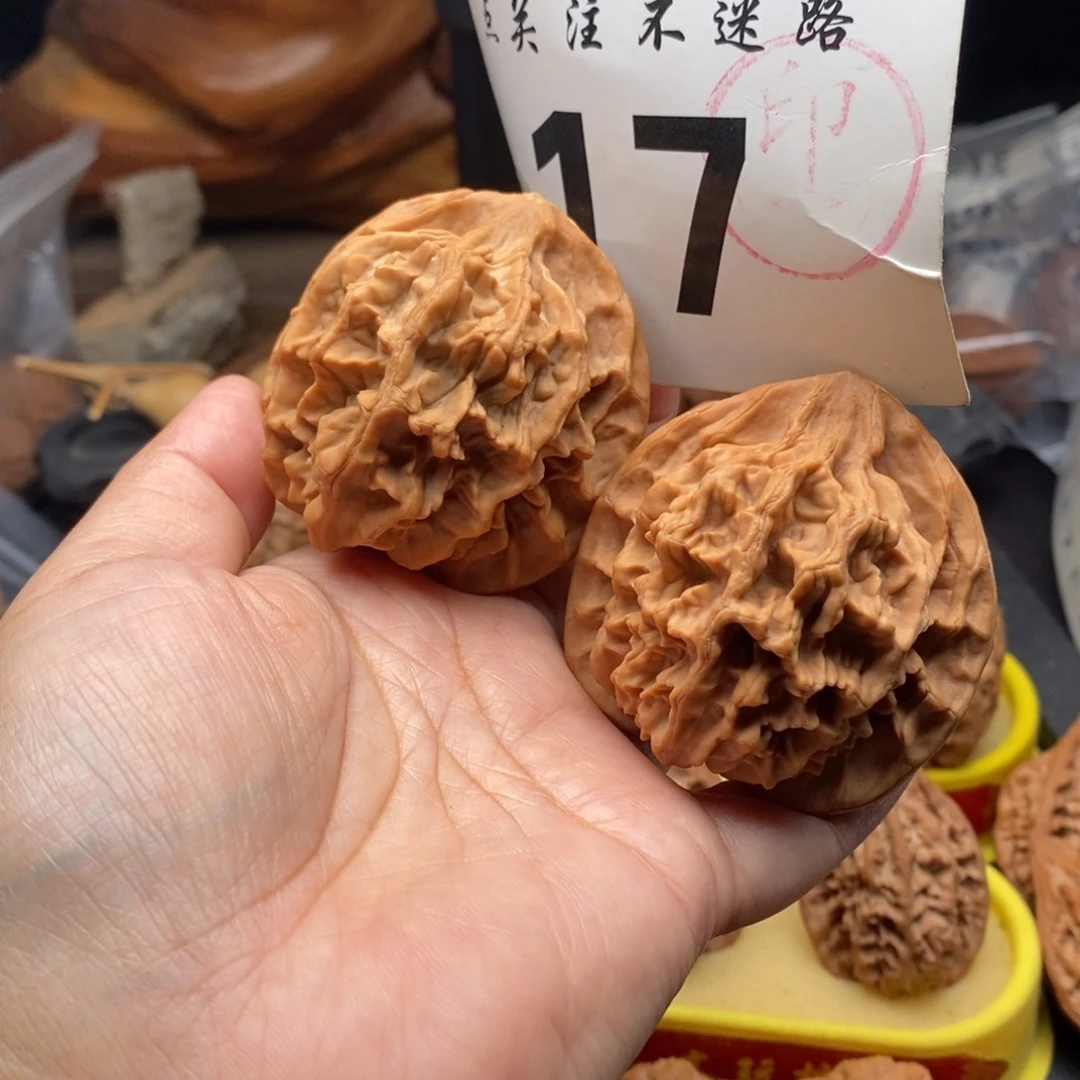 把件文玩核桃53帝王72.8克