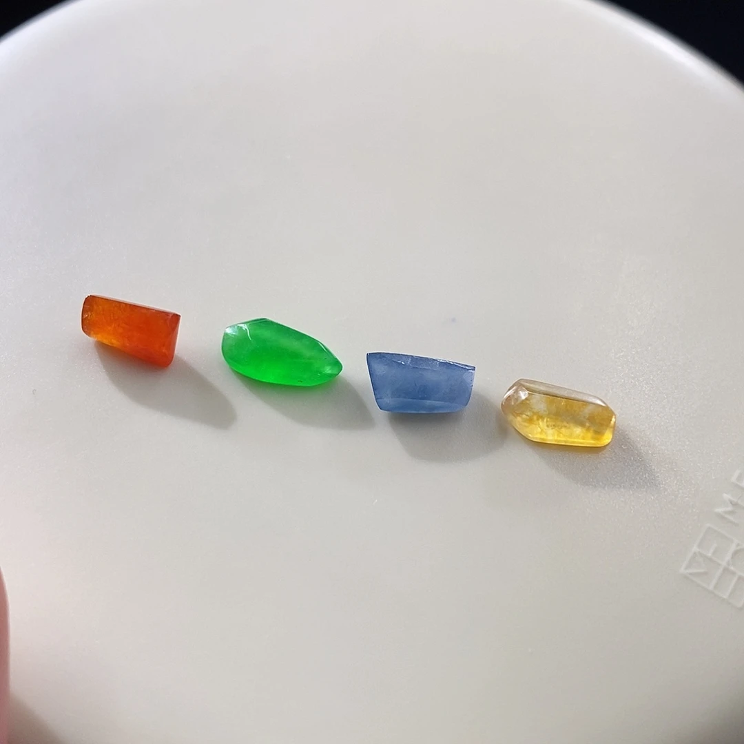 颈饰未镶嵌翡翠一手随形