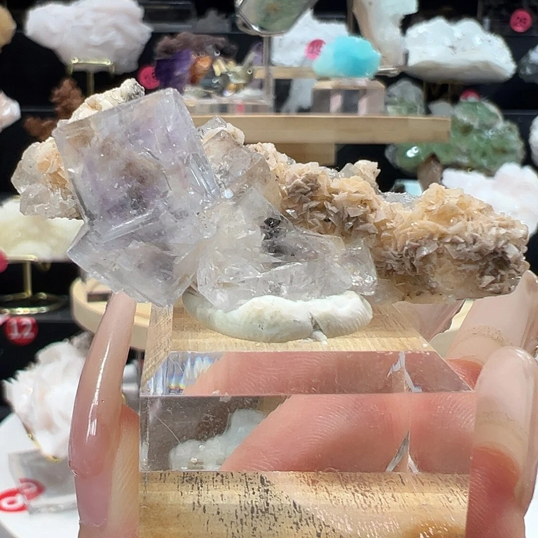 水晶未镶嵌大型摆件（非配饰）