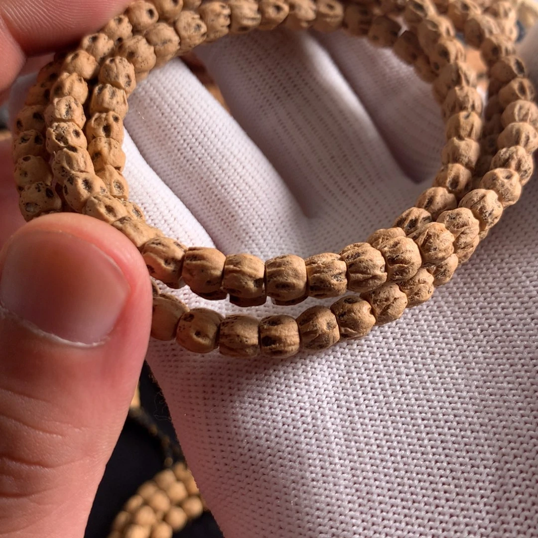 與***同柏香籽/百香籽吊坠